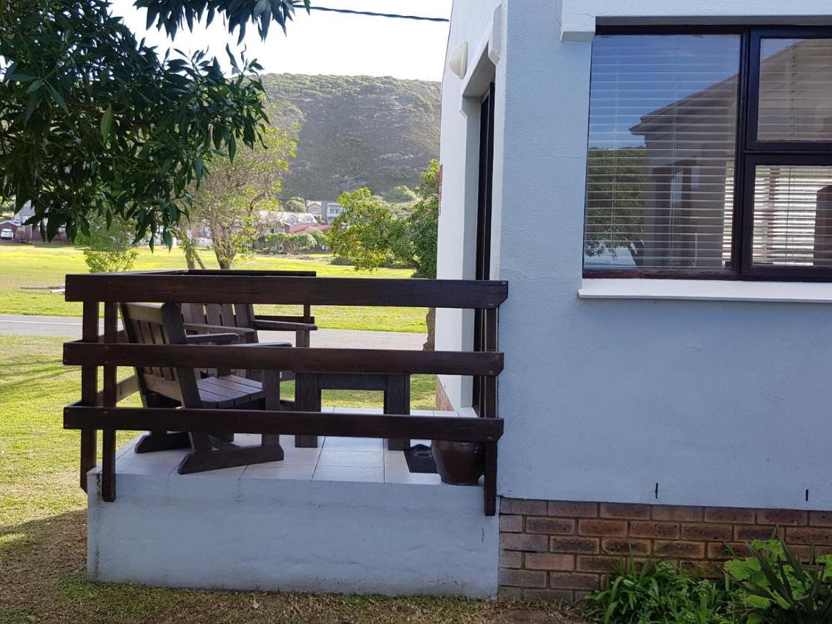 Hotel 4 On Hoffman Seaview Agulhas Esterno foto